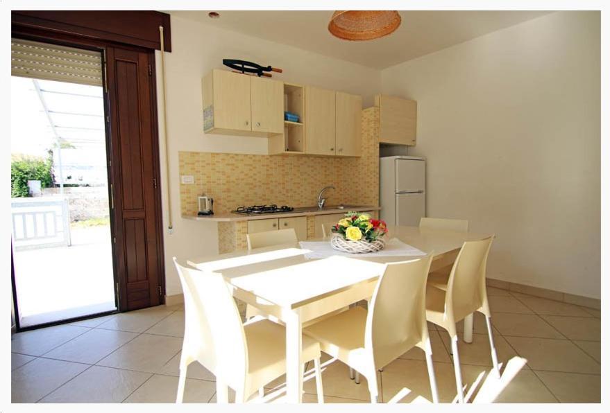 Villette Ninfee Marina di Mancaversa Extérieur photo